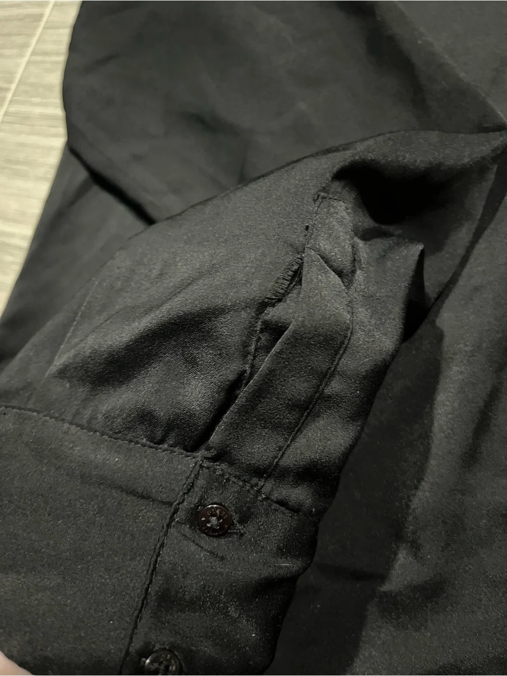 Guess Long Sleeve Black Button-Up Blouse - Large - Women’s - Picture 4 of 16